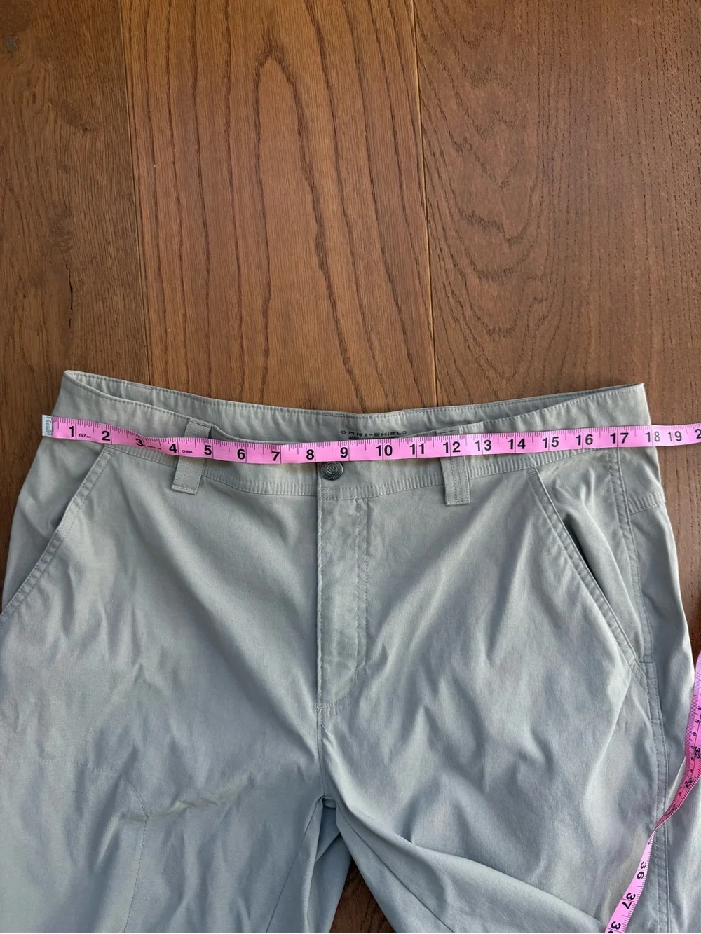 Columbia Men's Outdoor Shorts - Picture 7 of 7